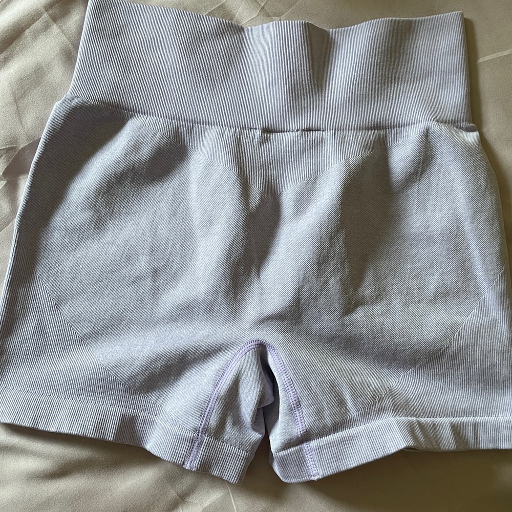 Lilac Bo+Tee Seamless Shorts